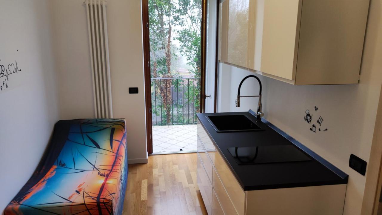 Casa Dolcitalia A Gardaland Con Piscina Apartment Ronchi  Екстериор снимка