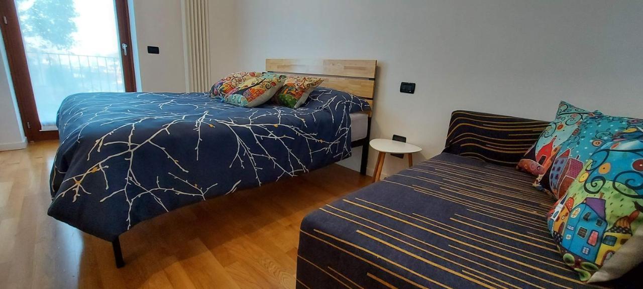 Casa Dolcitalia A Gardaland Con Piscina Apartment Ronchi  Екстериор снимка